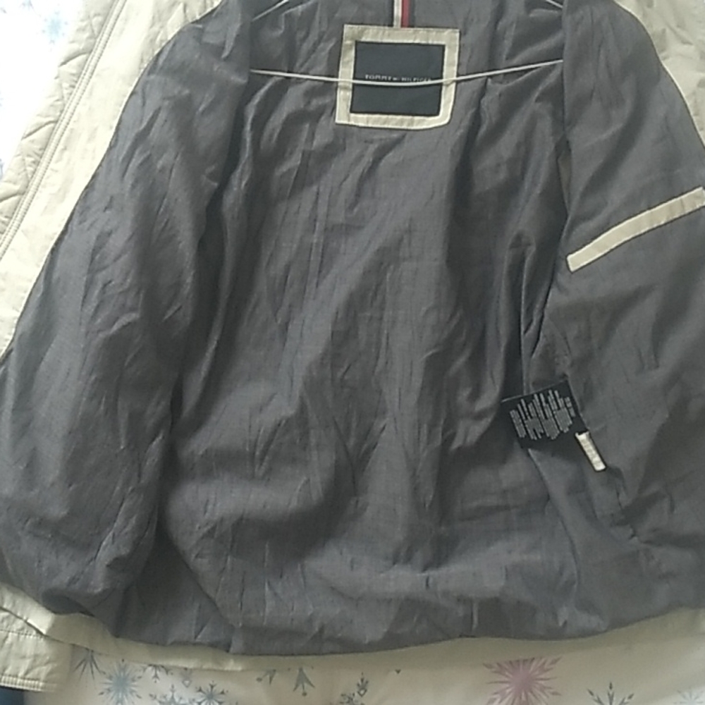 Lightweight jacket - Picture 3 of 4